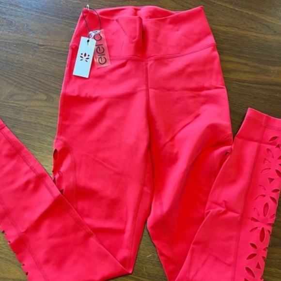 GIGI C Red Lazer Cut Leggings NWT - Picture 4 of 7